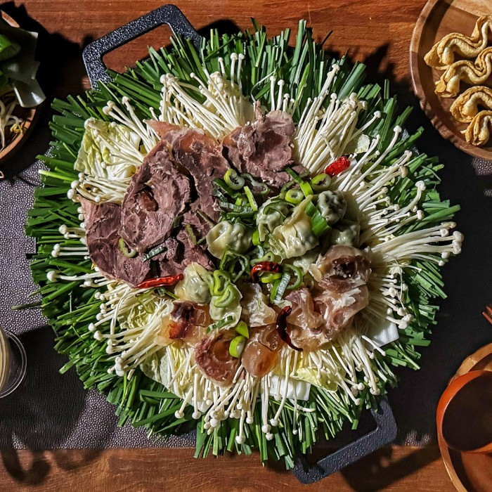 리픽 - 매콤 담백한 스지 아롱사태 수육전골 밀키트